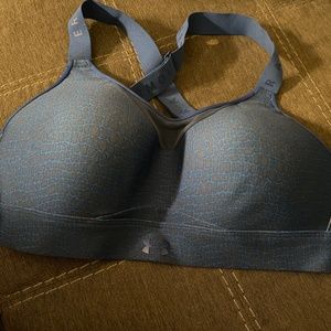 *NEW Under armor sports bra